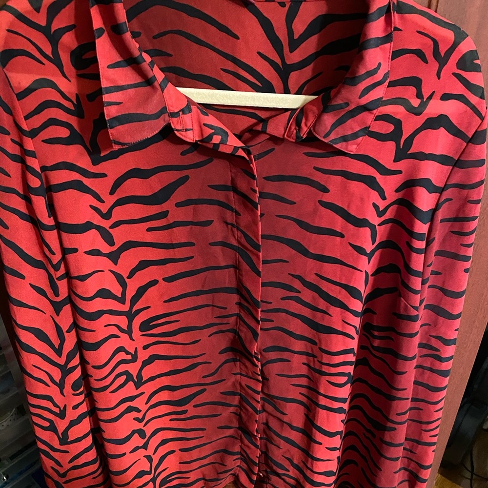 Button down collared long sleeve shirt
